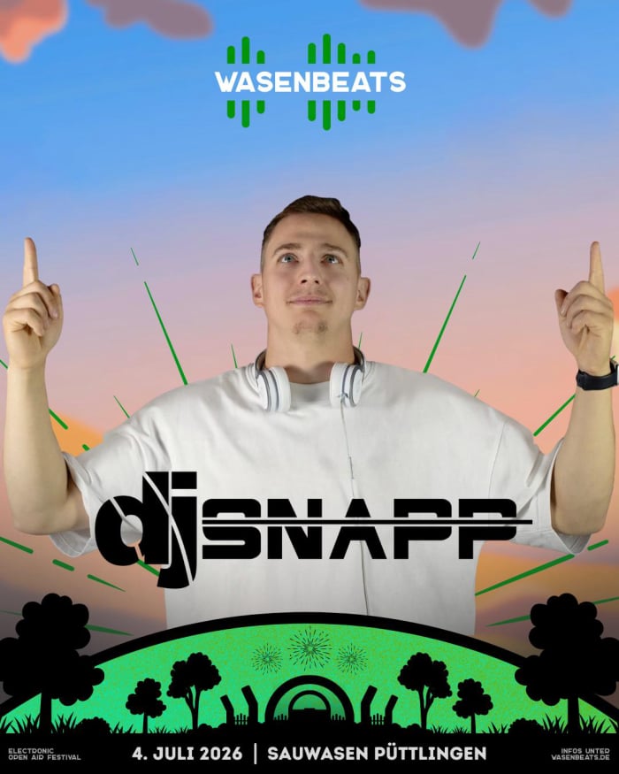 DJSNAPP aus Zweibrücken mit einem vielseitigen, professionellen Open‑Format‑Ansatz und klarem Schwerpunkt auf House, Tech House und Techno. Seit 2013 steht er hinter den Decks und hat sich von genreoffenen Anfängen konsequent in Richtung elektronischer Club‑ und Eventkultur entwickelt.  Sein Sound vereint die warme Seele von House mit der treibenden Direktheit von Tech House 🔥